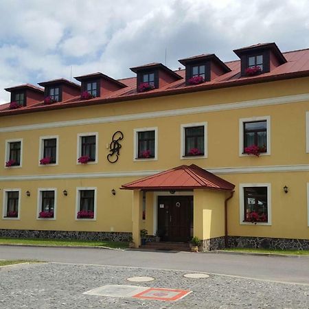 Penzion Altmayer Banská Štiavnica Exteriör bild