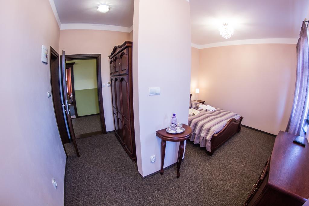 Penzion Altmayer Banská Štiavnica Exteriör bild